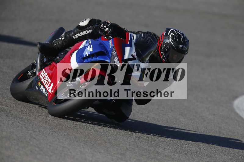 /Archiv-2024/02 29.01.-02.02.2024 Moto Center Thun Jerez/Gruppe rot-red/73